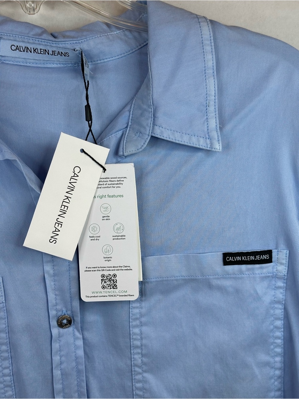 Calvin Klein Jeans Light Blue Casual Button-Down Shirt, size XL, NWT - Picture 3 of 6